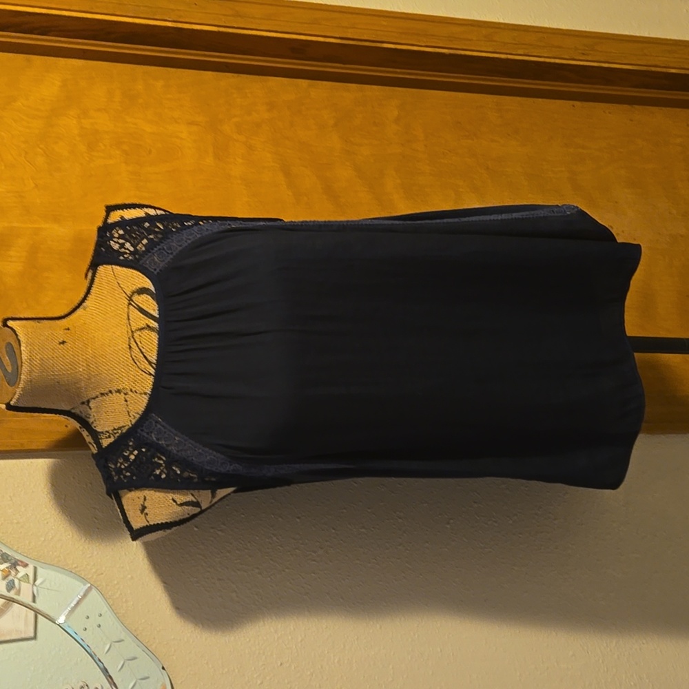 🌞☀️🌞LOFT Navy Blue Tank with Lace Embellishment, Size S